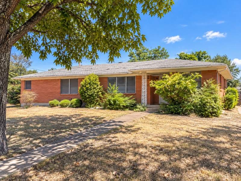 1203 S 11th St, Temple, a single-family house bought by PG Homes — three-quarter view