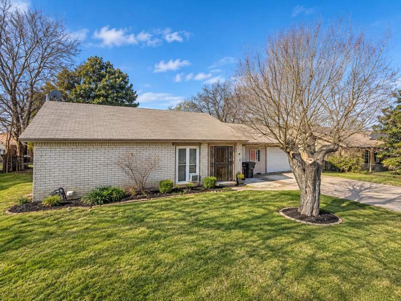 612 W Mary Jane Dr, Killeen, a single-family house bought by PG Homes — elevated view
